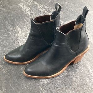 Poppy Barley heeled Chelsea boots - Size 8